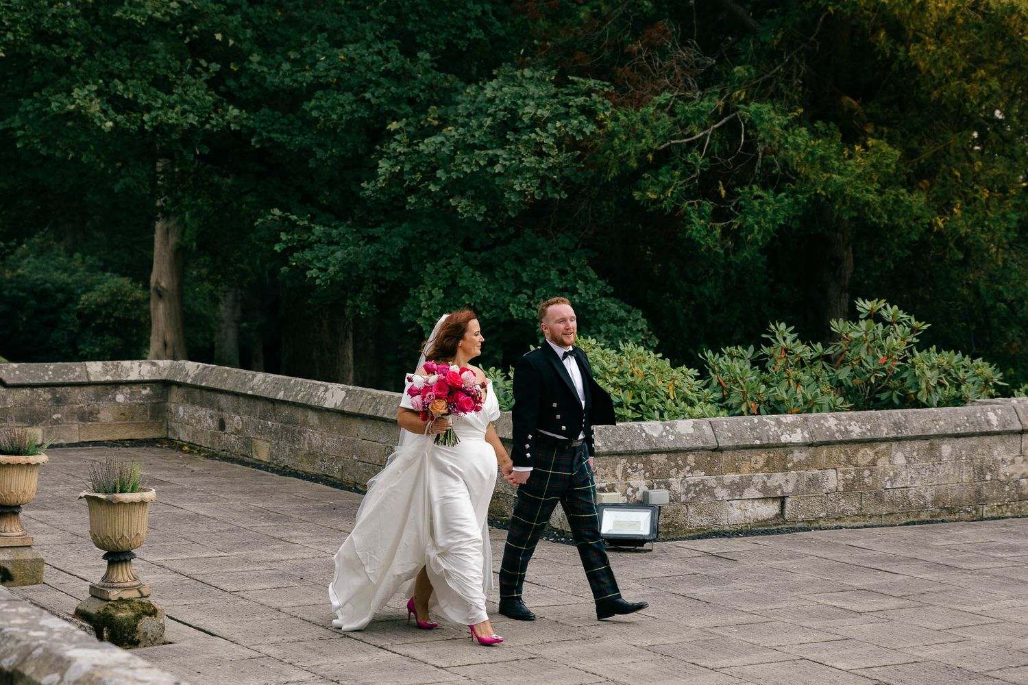 Jen and Ross's beautiful fall wedding at Kinnetles Castle Forfar