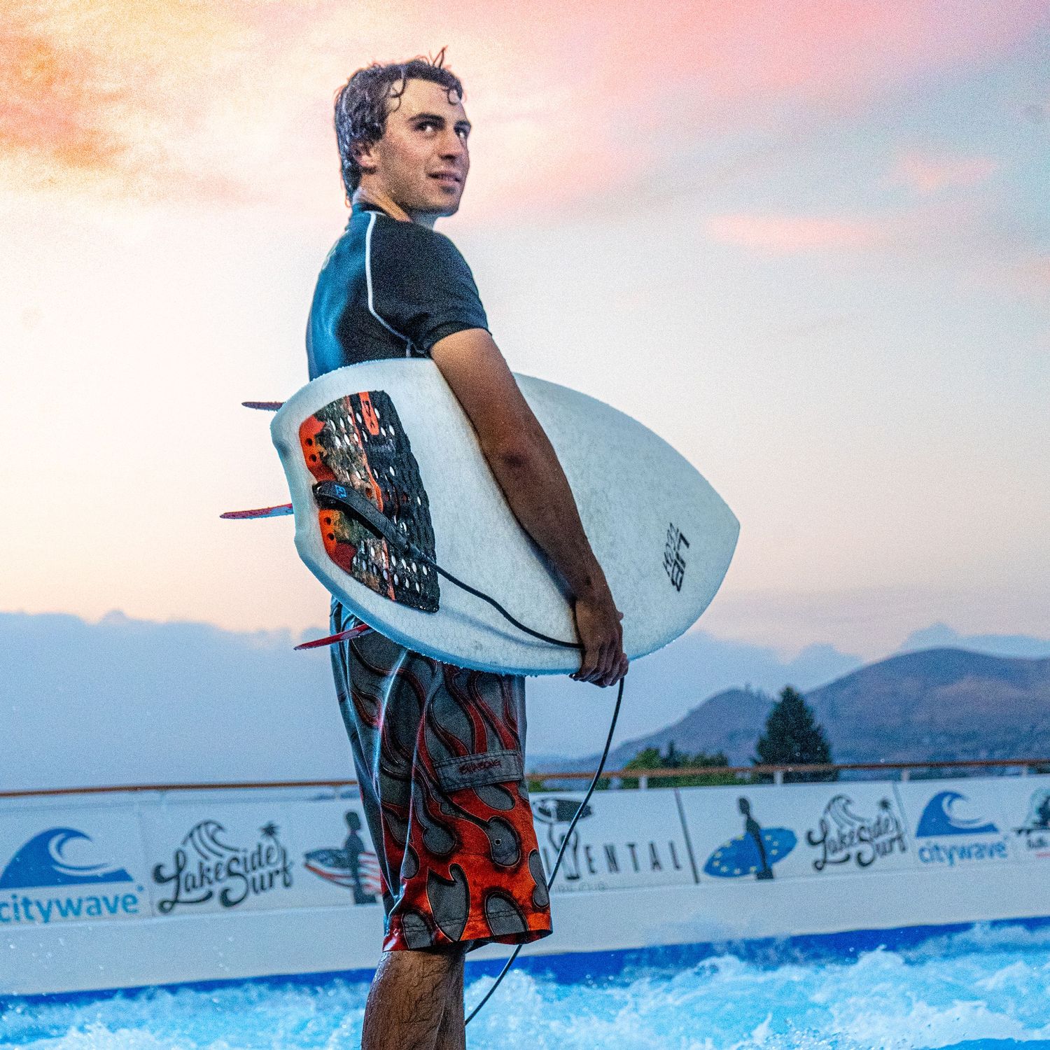 Lakeside Surf Chelan - Surf Competition