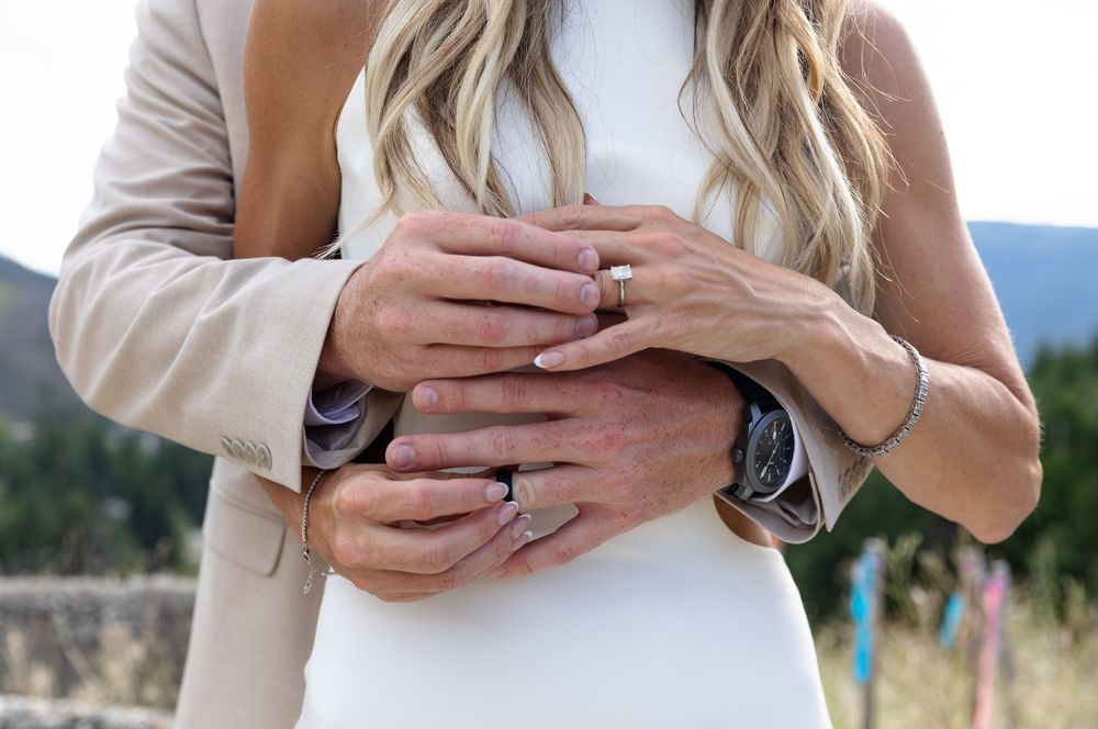 Kayleigh Seibel Photography - Salmon Arm BC - Small Wedding on the Shuswap Lake
