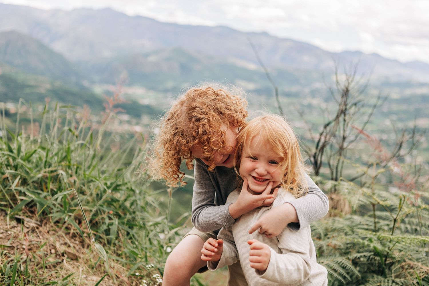 Kids photo session in Ecuador