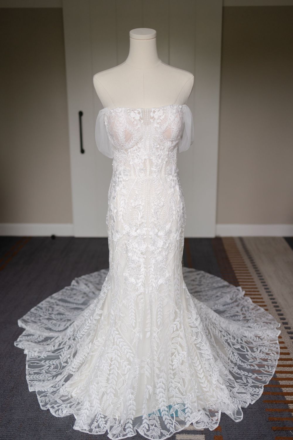Bride getting ready photos at Estancia La Jolla Hotel & Spa