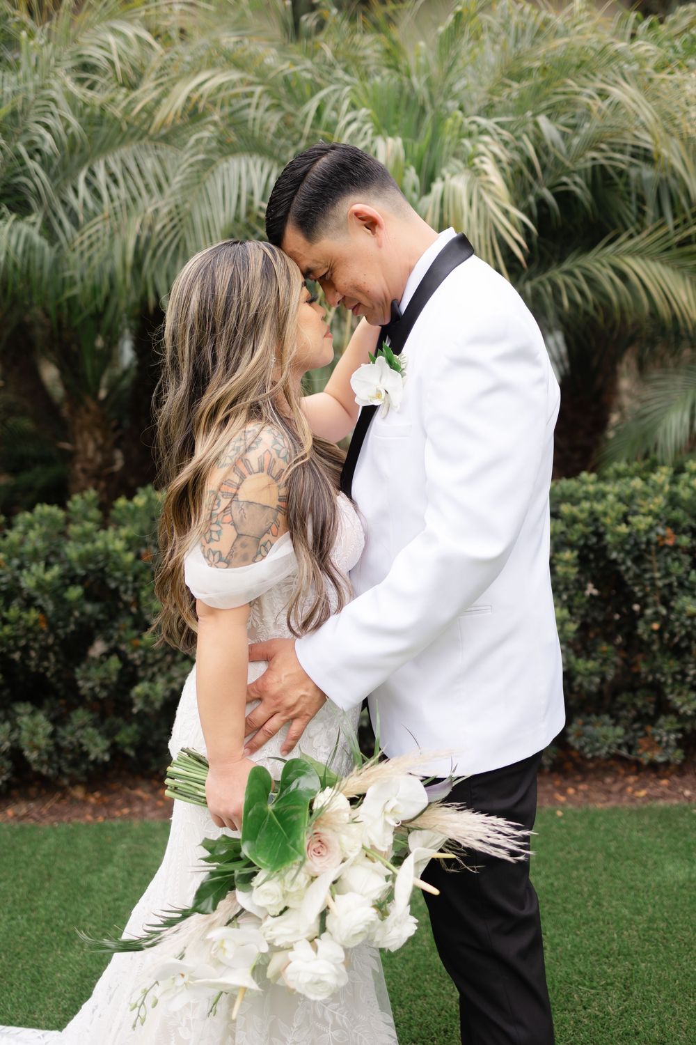 Couples photos at Estancia La Jolla hotel & Spa