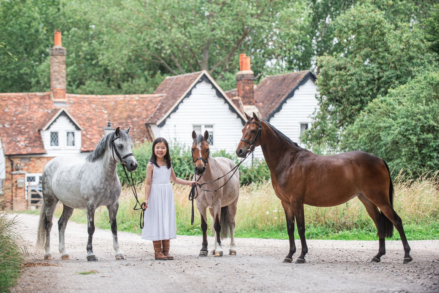 Olivia mu and her 3 ponies outside Justine Armstrong-smalls stable yard in Epping, Essex. Three showing ponies in epping forest