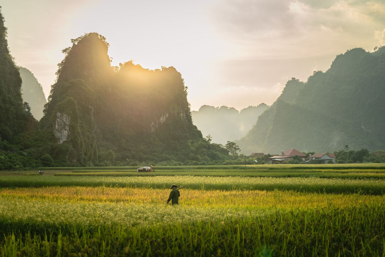 Climbing in Vietnam, Huu Lung. Photo Jan Virt.