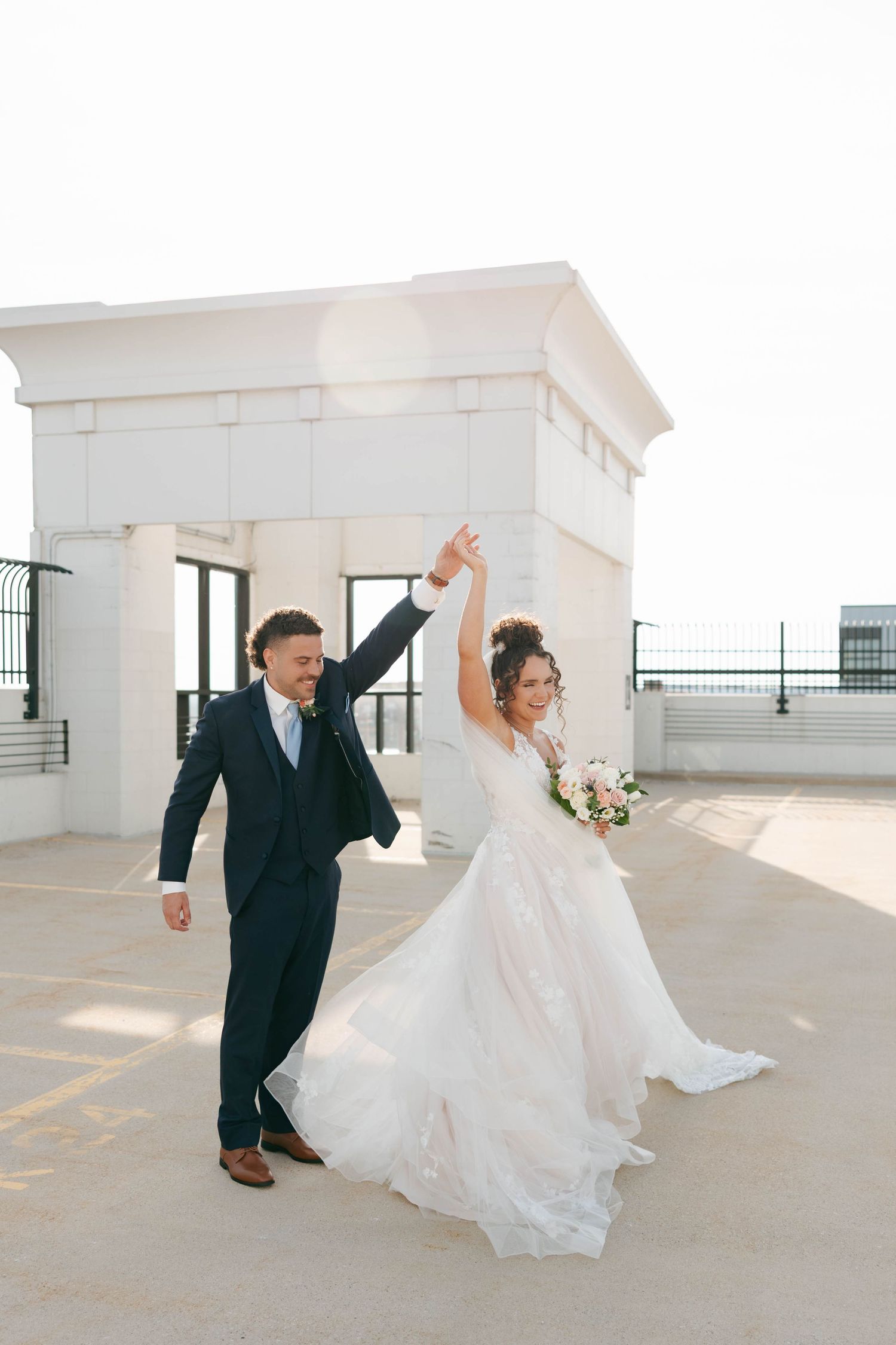Timeless Midwest Wedding photography in Grand Rapids, Michigan.