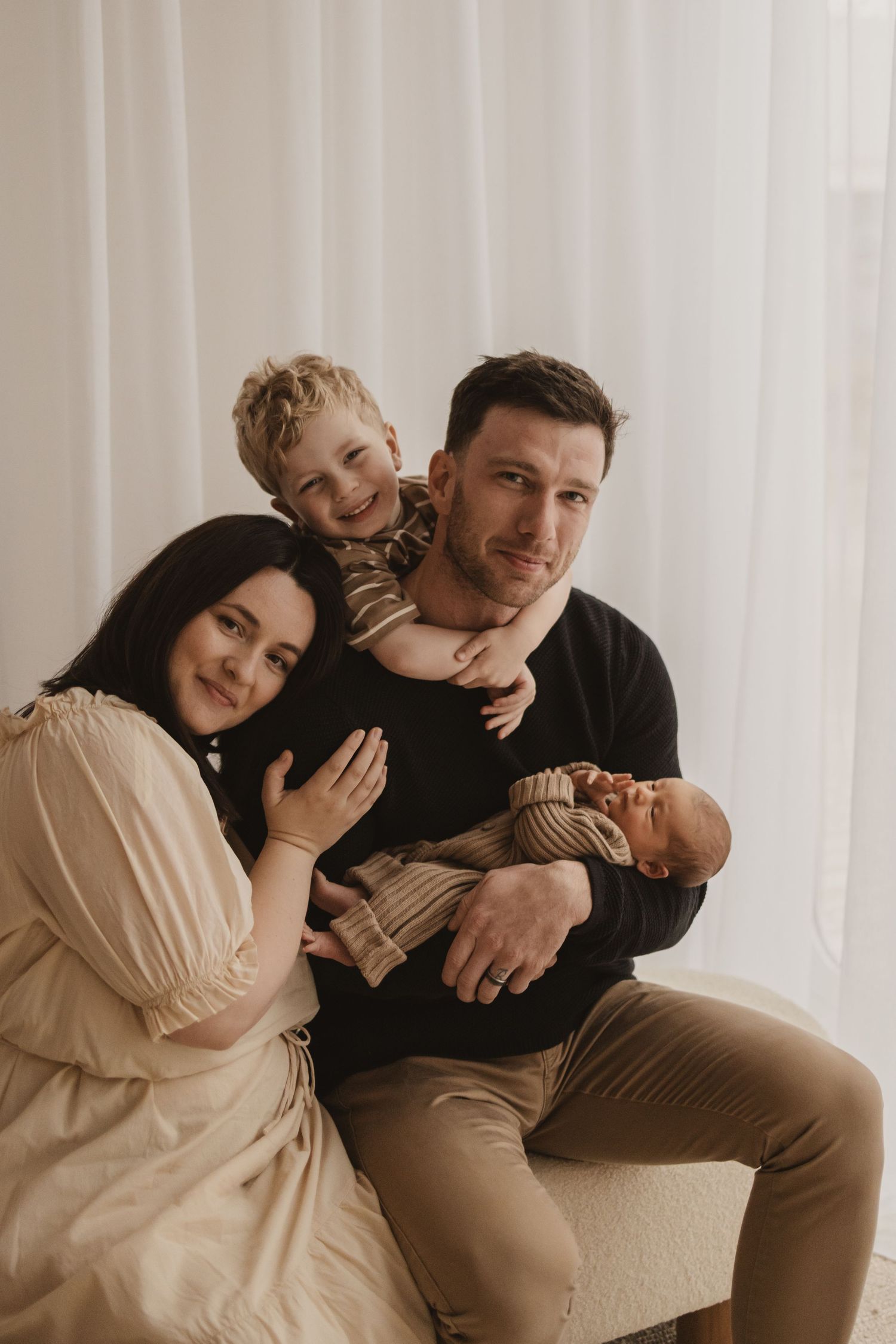 Geelong Lara Surf Coast Torquay Ocean Grove Barwon Heads newborn maternity pregnancy family motherhood couples photographer photography
