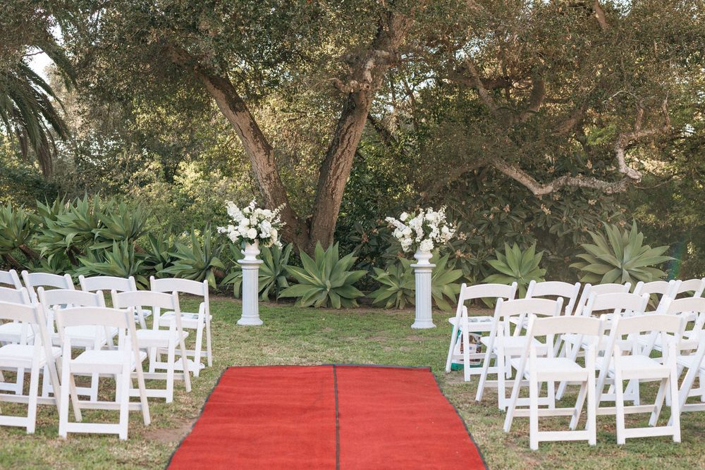 A backyard estate wedding in California, inspiration for NC weddings at Southern estates.