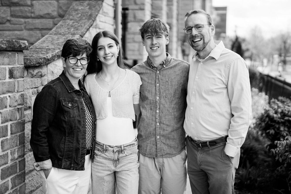 Family portraits in Lemont, Illinois. Two Birds Photography.