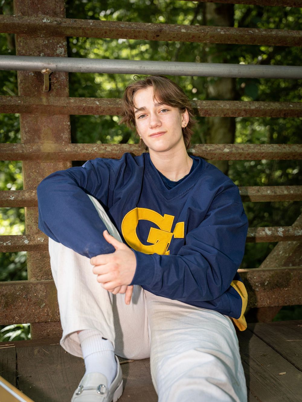Graduating Senior Portrait session at Olde Rope Mill Park In Woodstock, GA. College Commitment Announcement