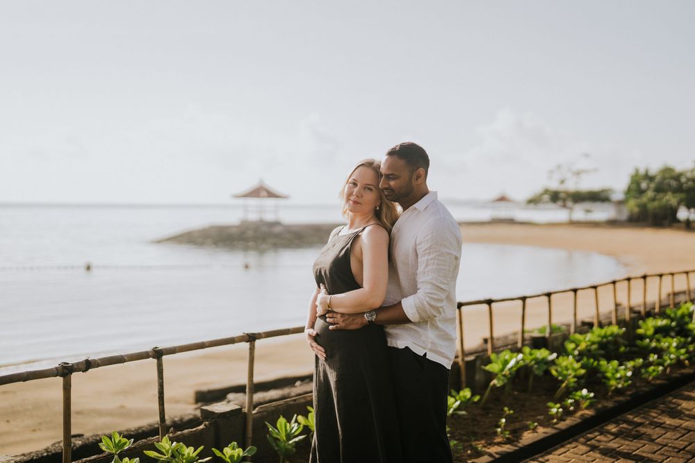 Maternity photoshoot at Conrad Nusa Dua Bali with ocean backdrop.