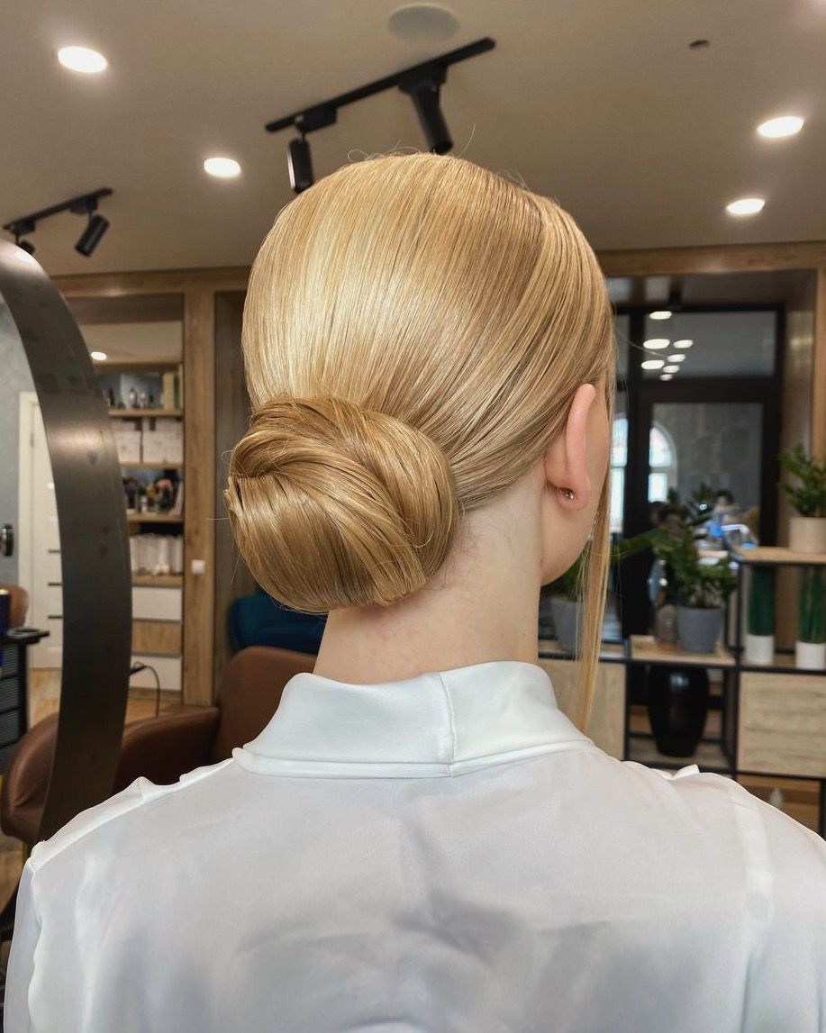 Bridal makeup and hairstyling in Cambridge by Vosophie Makeup