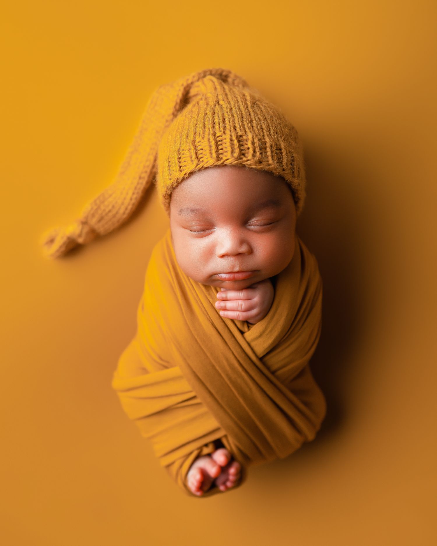 Newborn photography studio located in between Atlanta, Georgia and Birmingham, Alabama with full service photo studio.