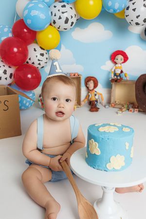 Amy Gray Photography | Newborn, Cake smash, Headshots, Couple, Children, maternity & Family Photographer in Ayr and Girvan