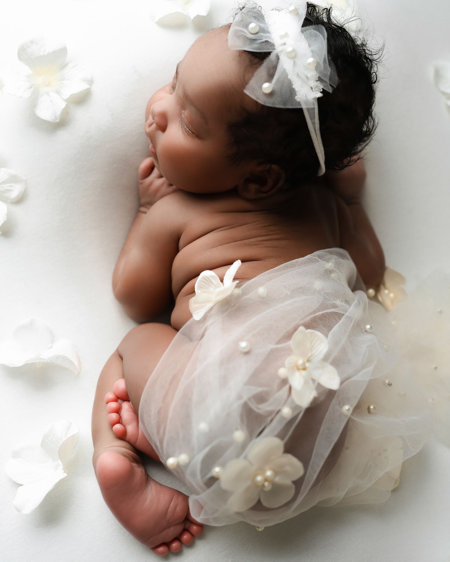 Newborn photography studio located in between Atlanta, Georgia and Birmingham, Alabama with full service photo studio.