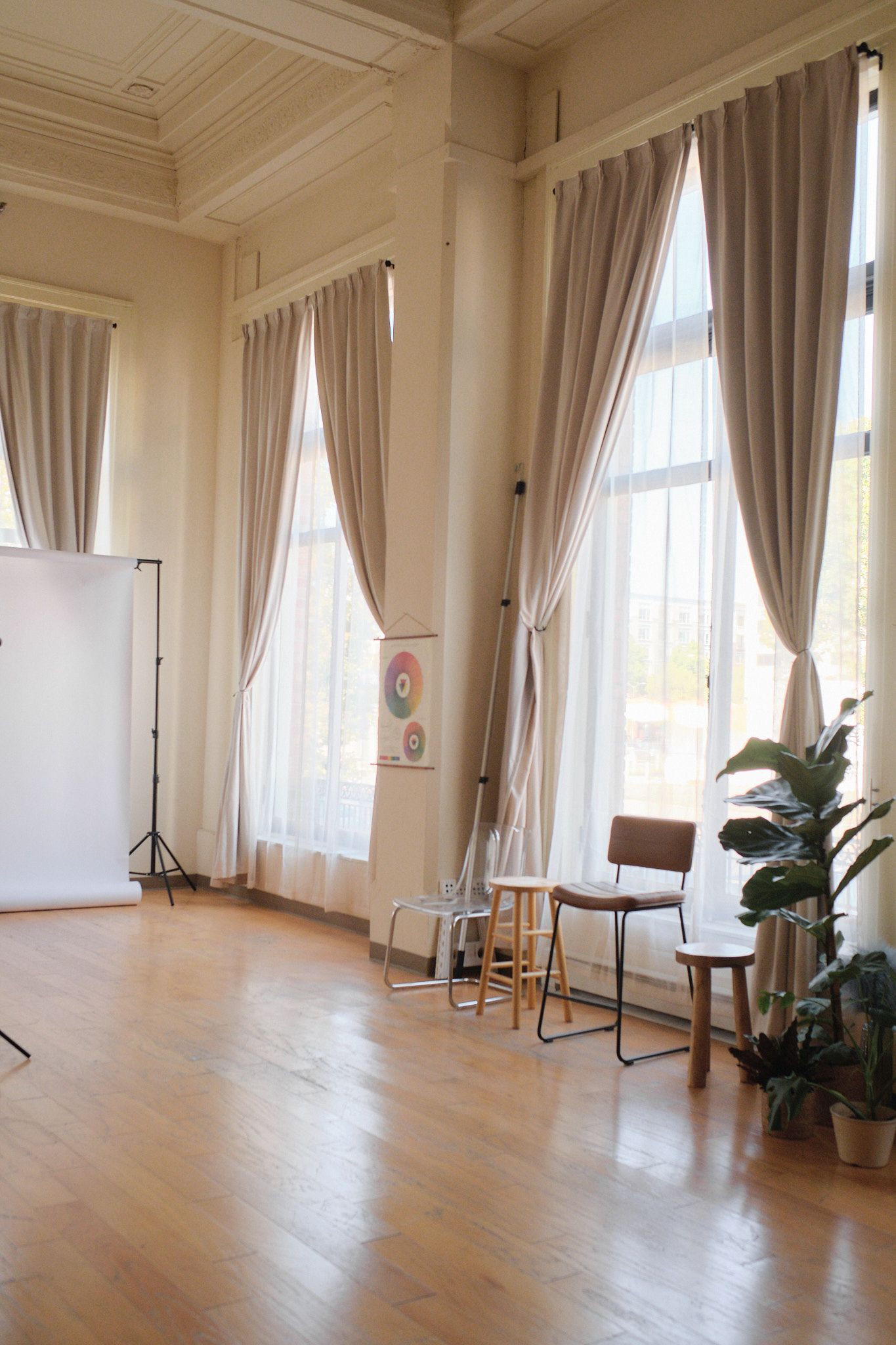 Oakland photo studio rental near me