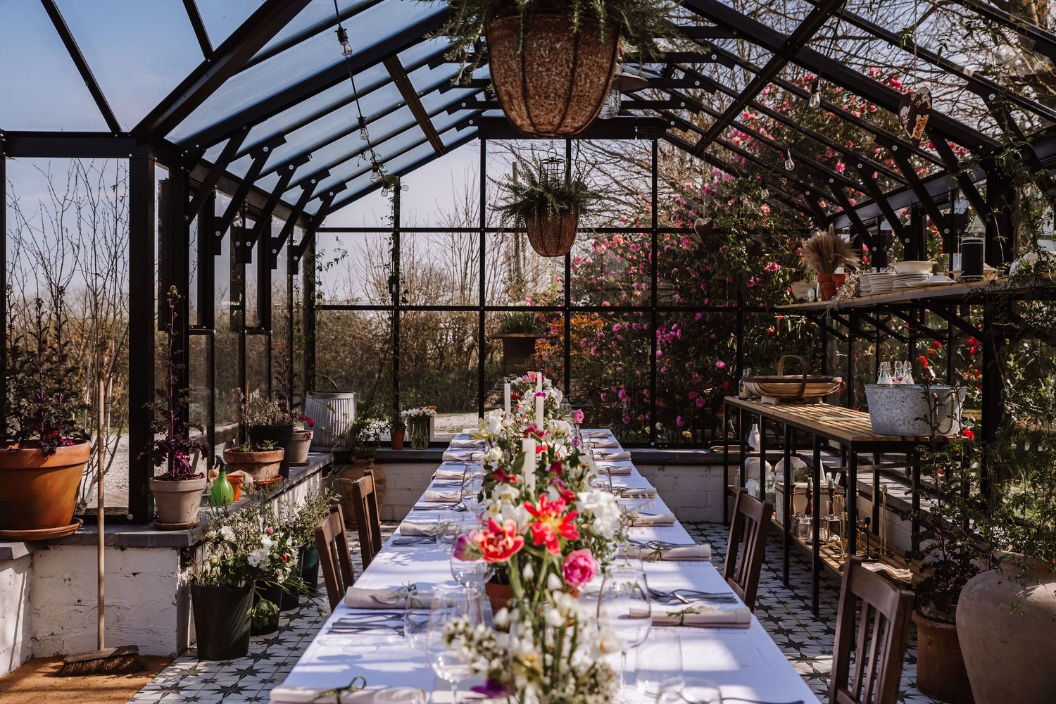Dorset wedding at Shillingstone House, Dorset. Candid wedding photography Dorset and Somerset.