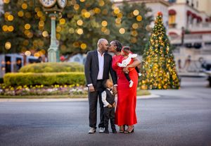 family portraits with natural light in San Antonio. Candid family photography at Eilan Hotel and Spa San Antonio TX.