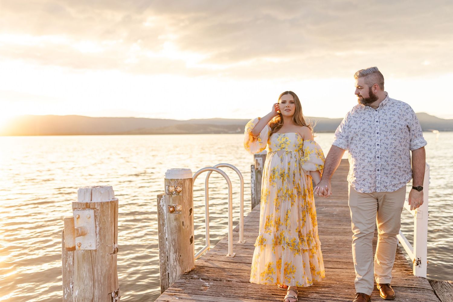 Maternity photos at Lake Illawarra photographed in warm autumn tones