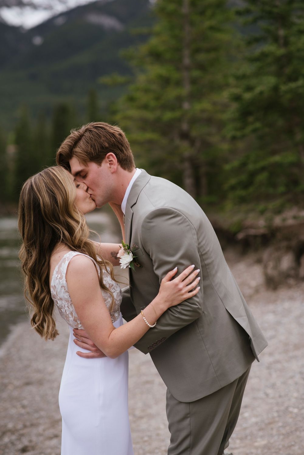 Canmore Elopement Wedding Photographer
Canmore Wedding Photographer