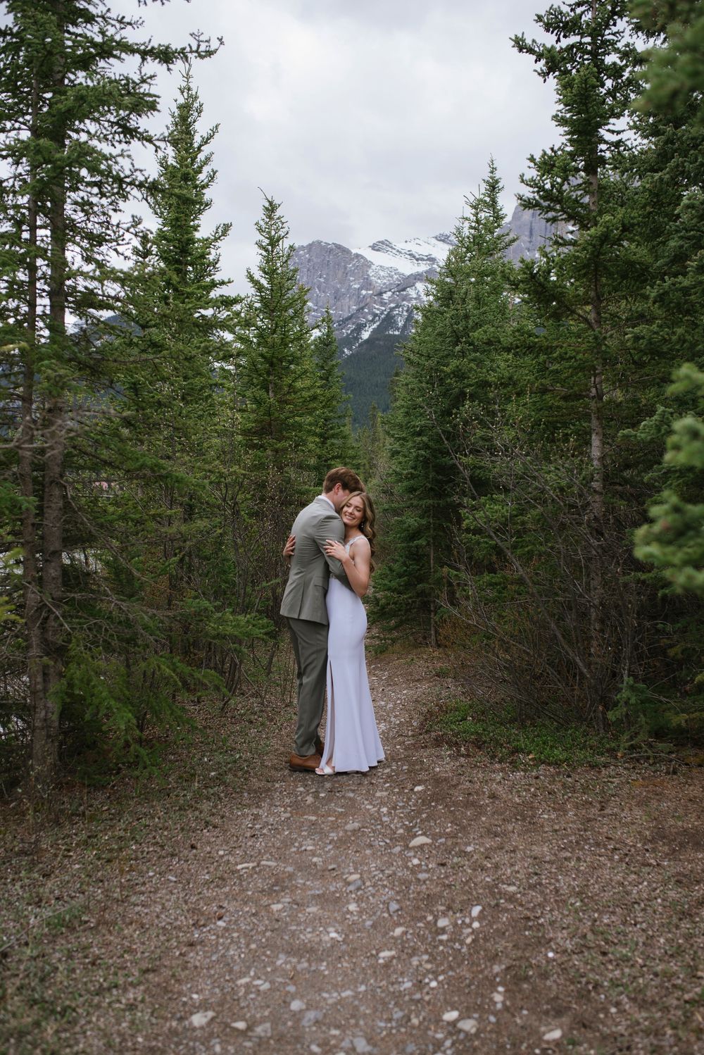 Canmore Elopement Wedding Photographer
Canmore Wedding Photographer
