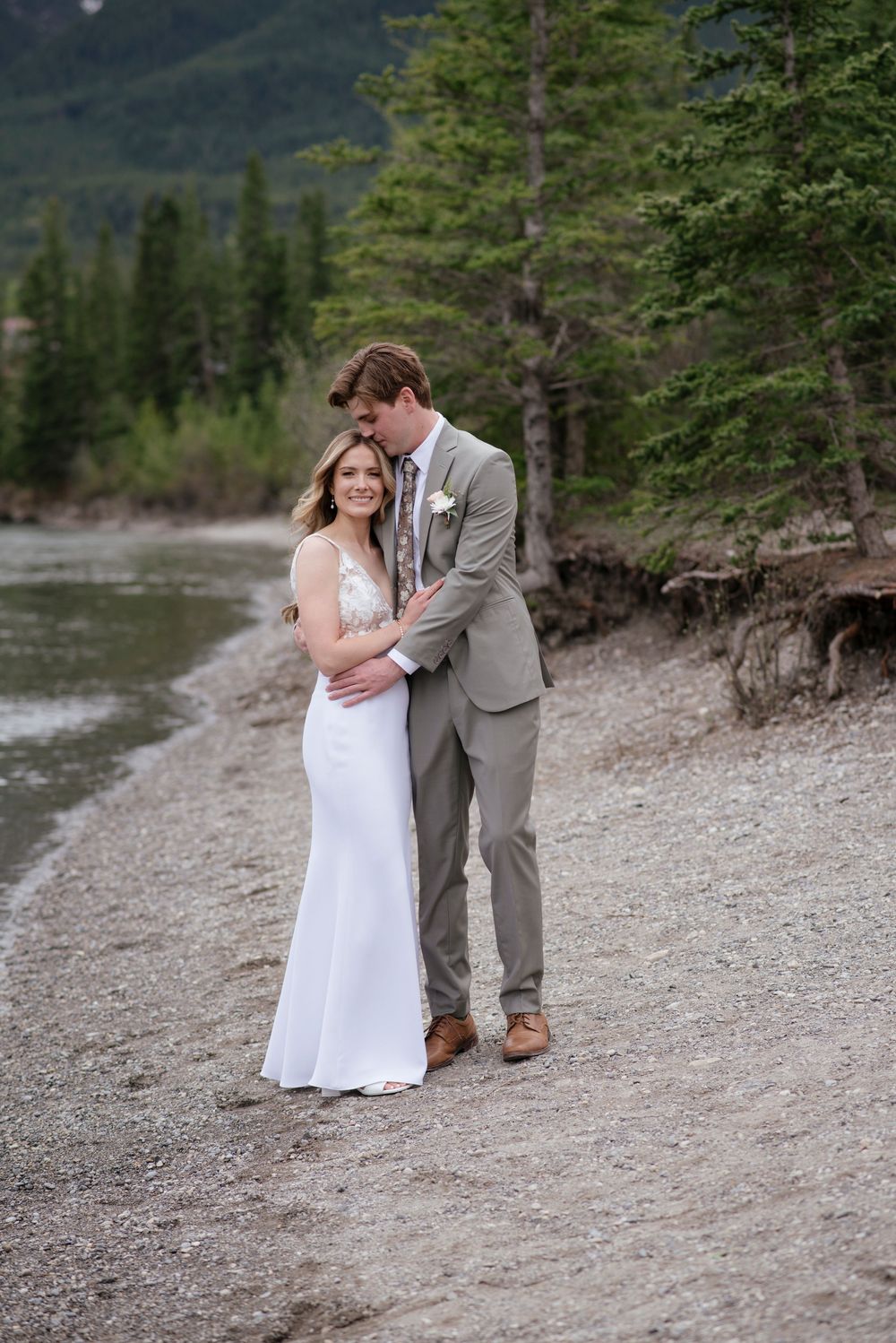 Canmore Elopement Wedding Photographer
Canmore Wedding Photographer