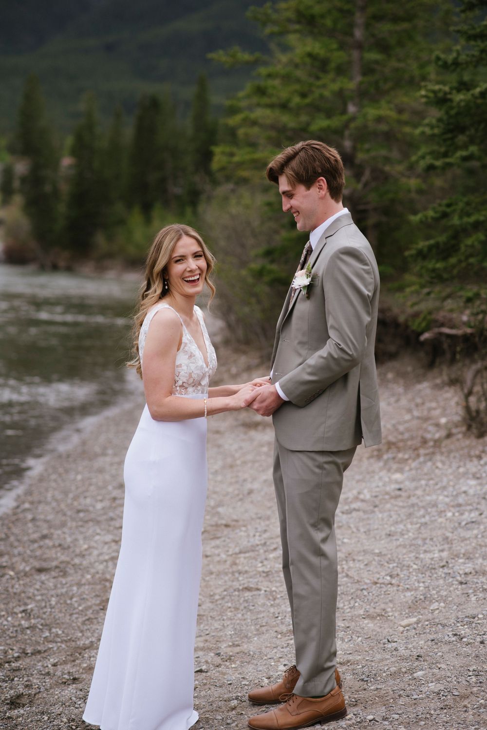 Canmore Elopement Wedding Photographer
Canmore Wedding Photographer