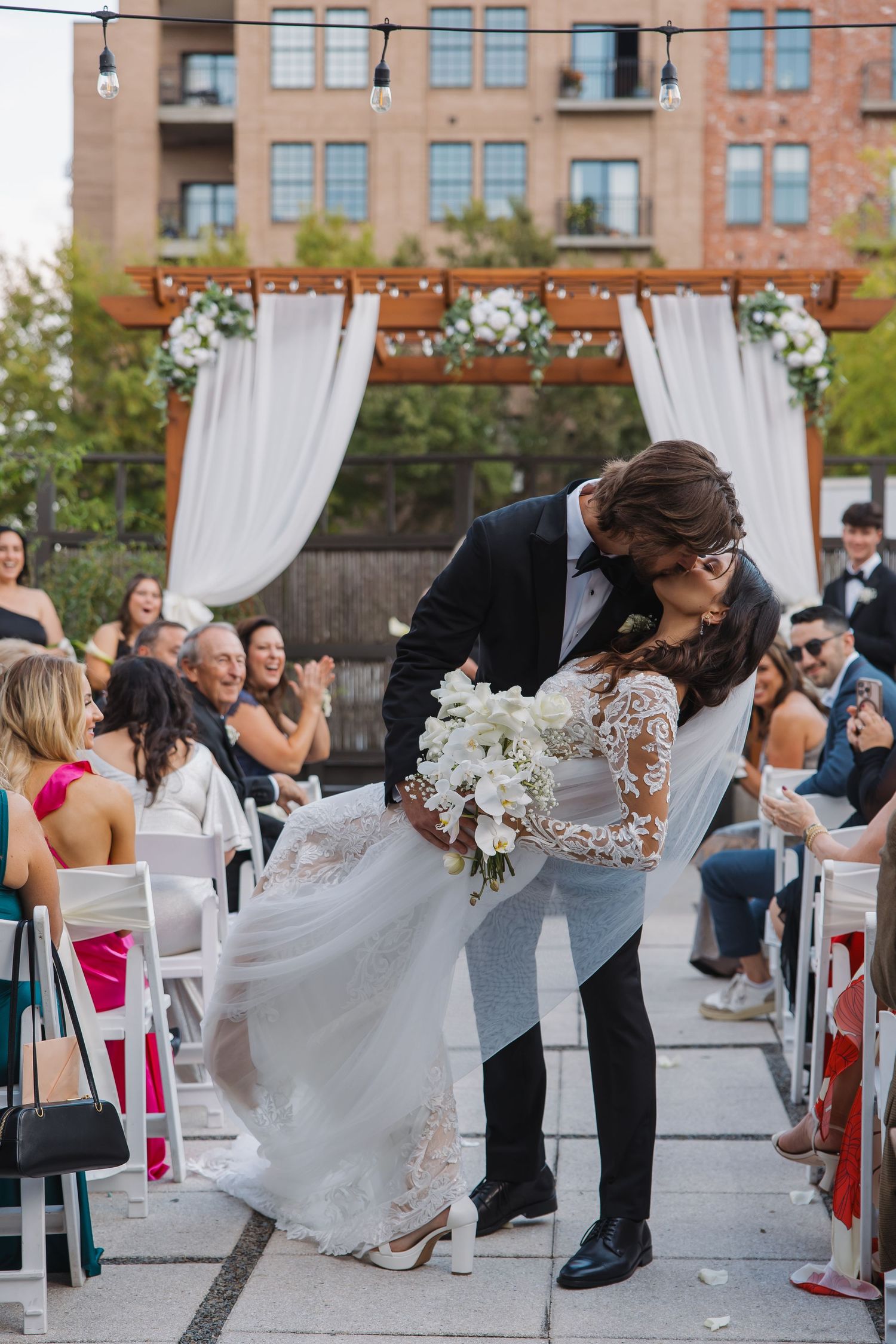 The most stunning spring wedding bouquet