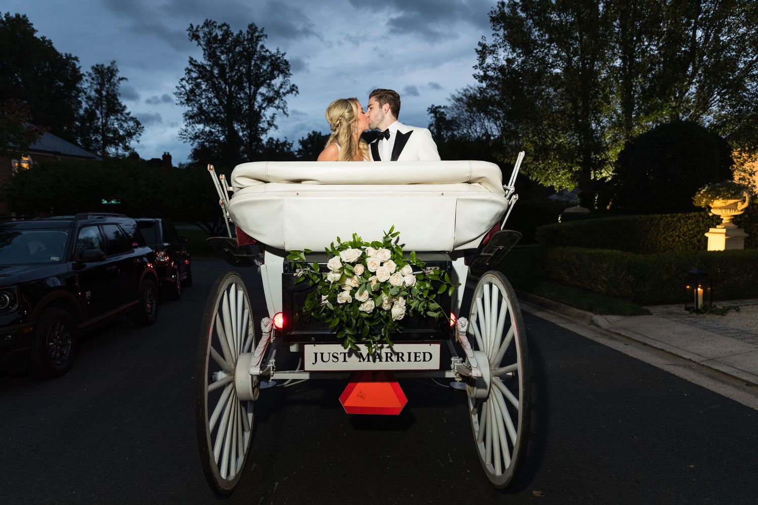 Ashley + Jarred | Zuccari Wedding | © Carly Arnwine Photography | PriscillaMBeauty | RSVP Catering | The Vow Boutique | Flowers at 38