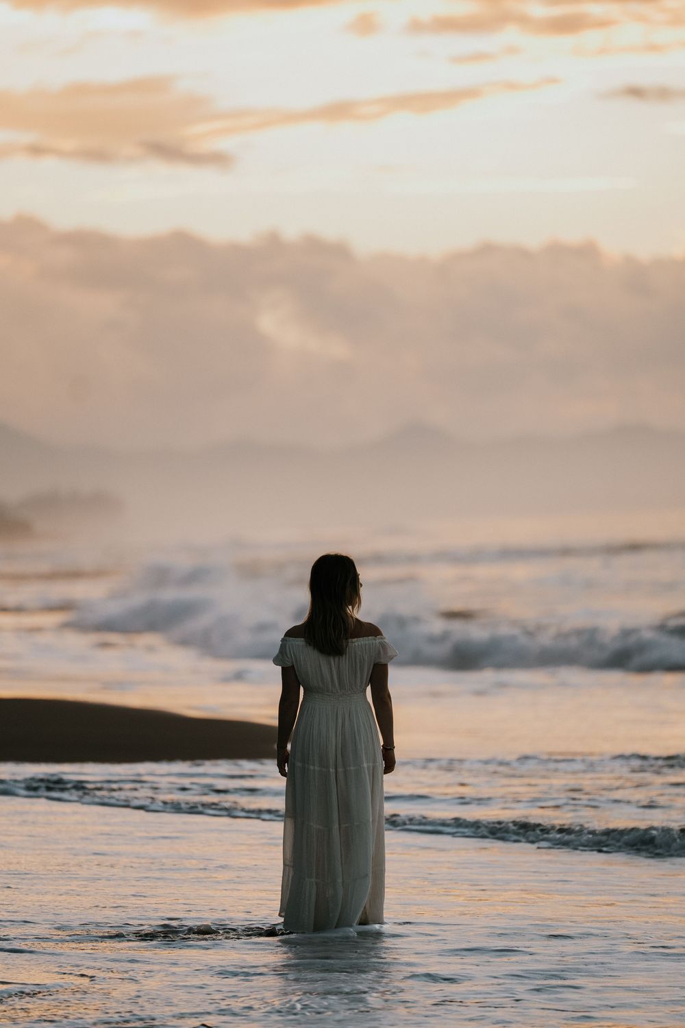 Solo lifestyle photography at Saba Beach
