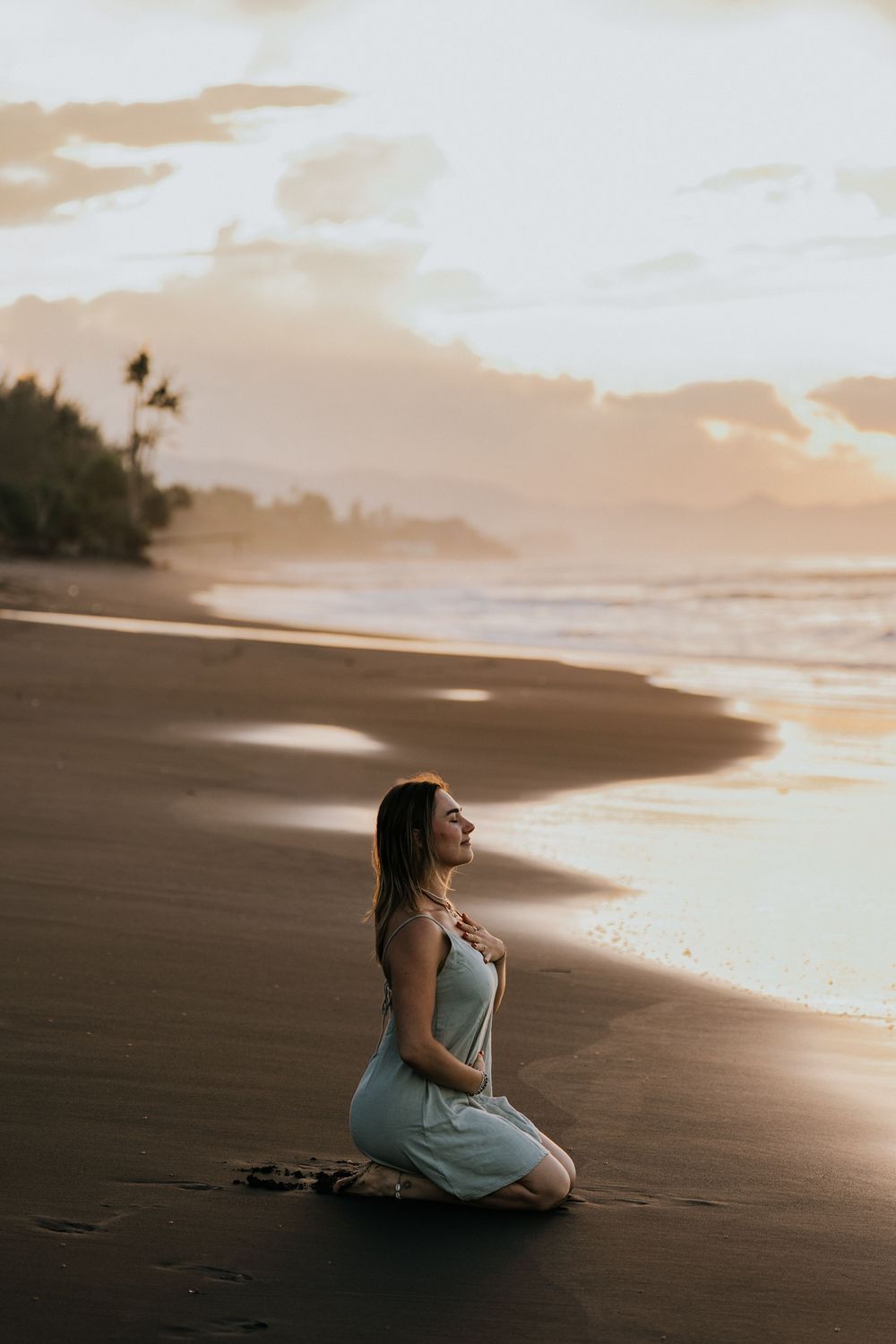 Solo lifestyle photography at Saba Beach