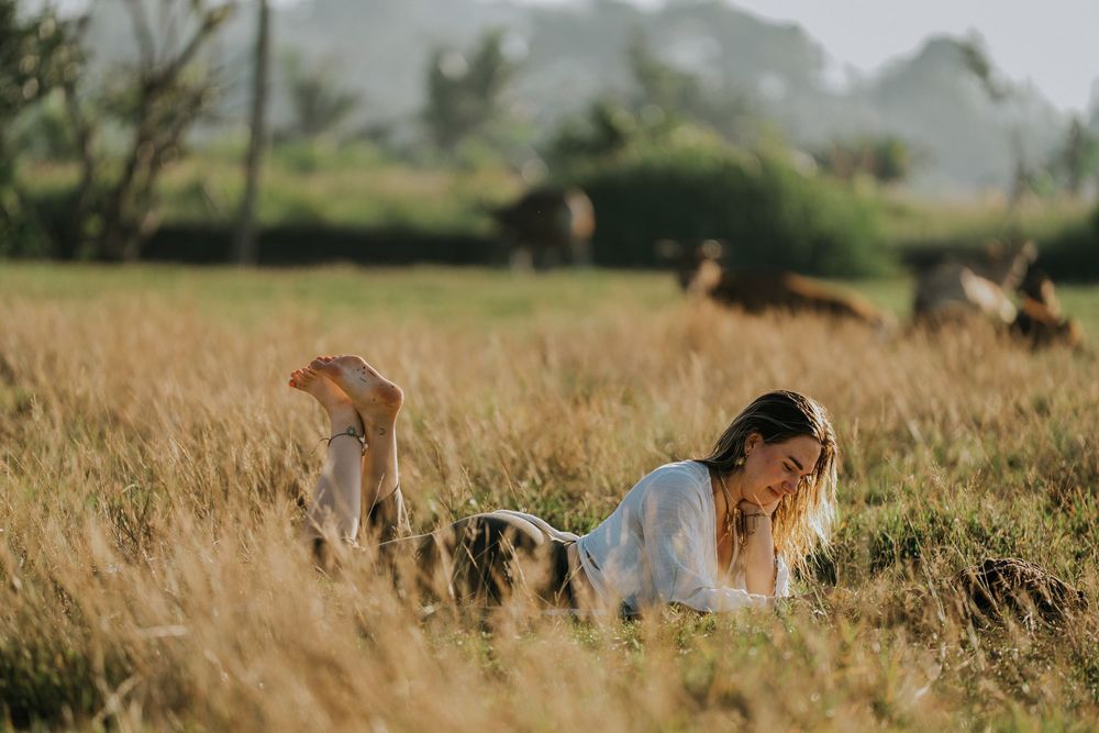 Solo lifestyle photography at Saba Beach