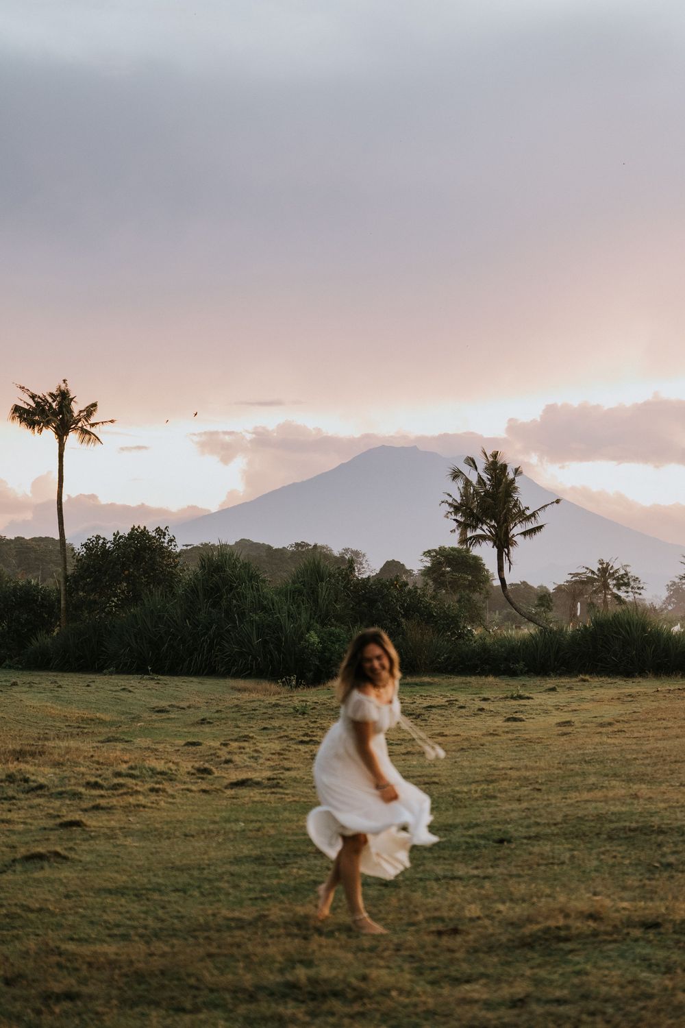 Solo lifestyle photography at Saba Beach
