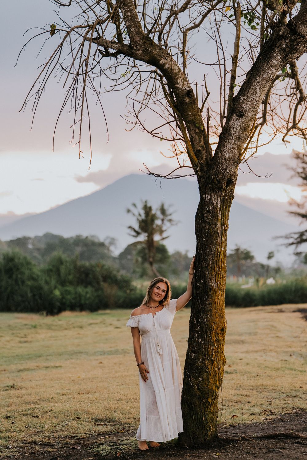 Lifestyle portrait with ocean views at Saba Beach