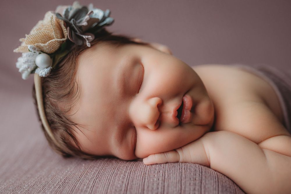 Newborn Photoshoot in Cullman, Alabama by a North Alabama Photographer and Cullman, Alabama Photographer Newborn photographer in Cullman, AL