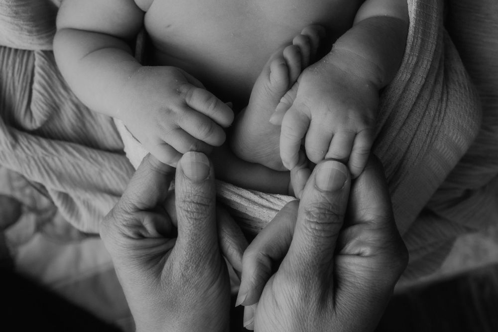 Newborn Photoshoot in Cullman, Alabama by a North Alabama Photographer and Cullman, Alabama Photographer Newborn photographer in Cullman, AL