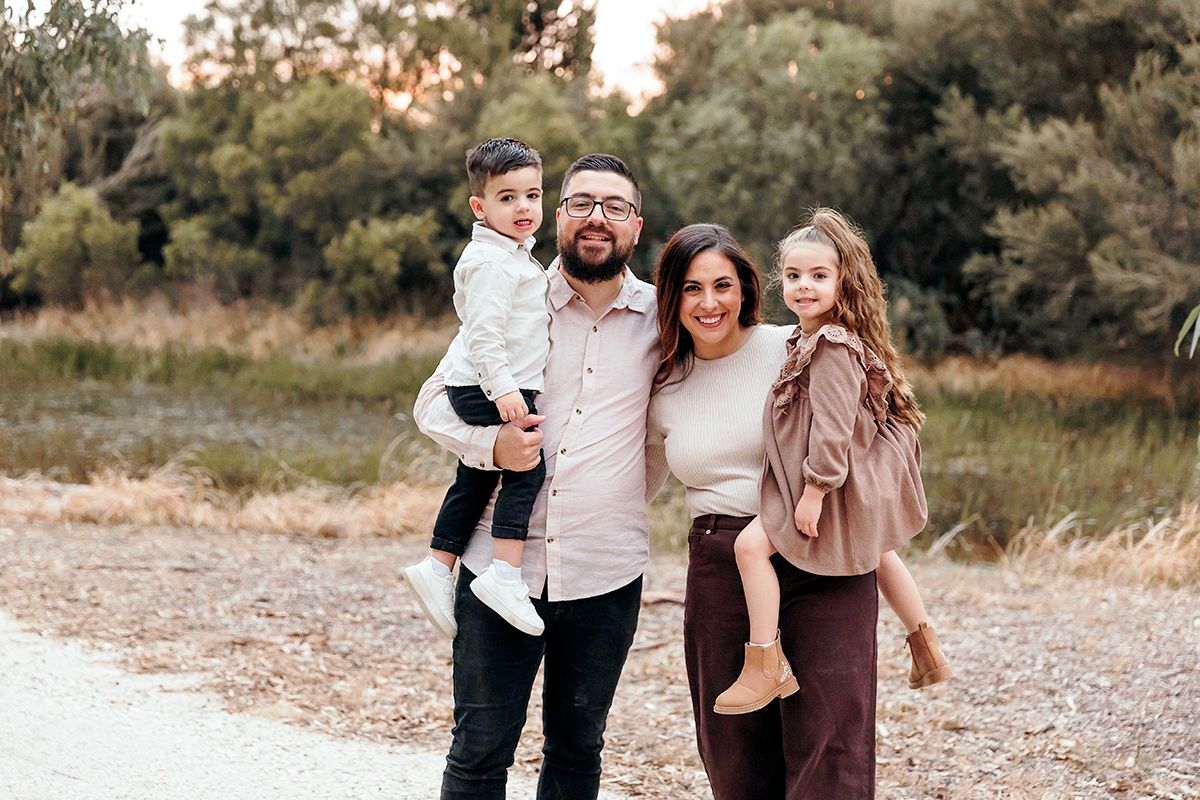 Outdoor Family Sesssion - Mawson Lakes - Family of 4