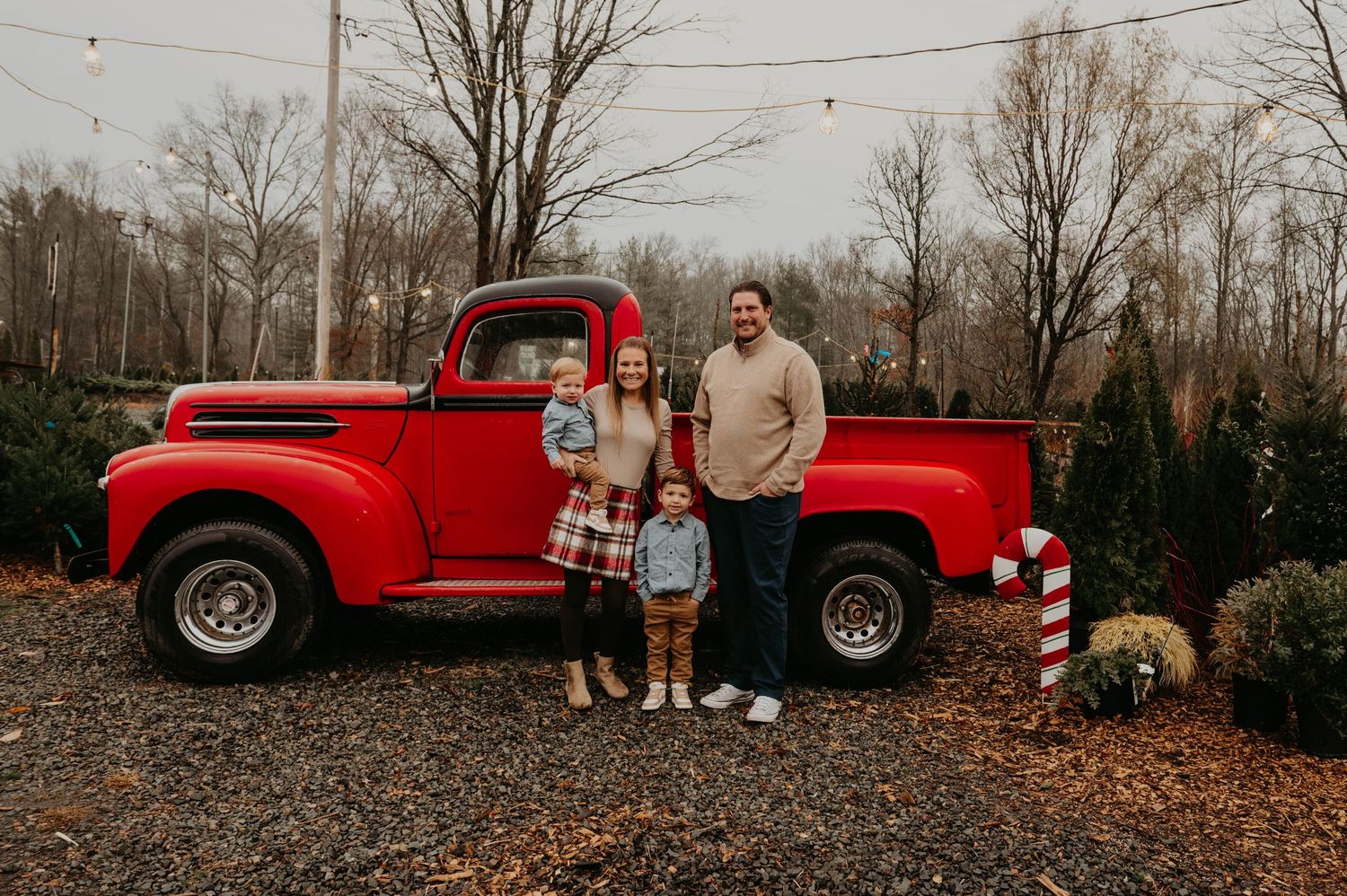 Family photographer in Somerset County, NJ, perfect for Christmas photos, Family photography , and families seeking real photos.