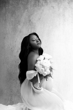 Dallas newborn photographer that provides a luxury in-home client experience.