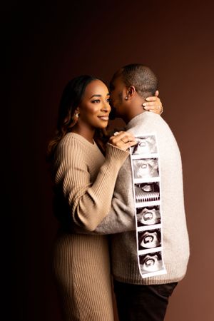 Dallas newborn photographer that provides a luxury in-home client experience.