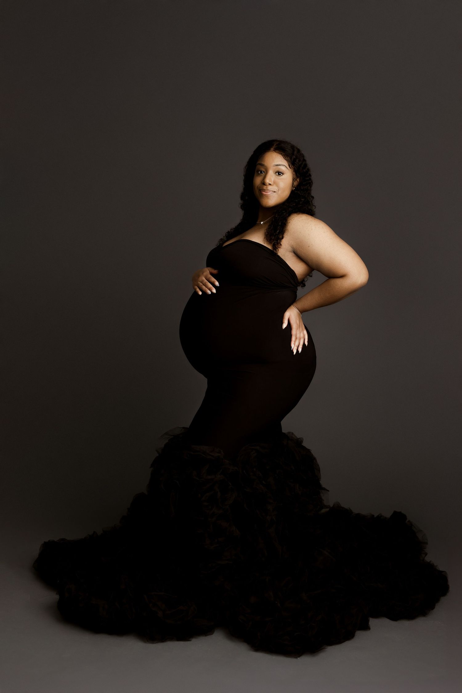 best Wichita maternity photographer, maternity portrait studio near me, professional maternity photos, studio maternity photography