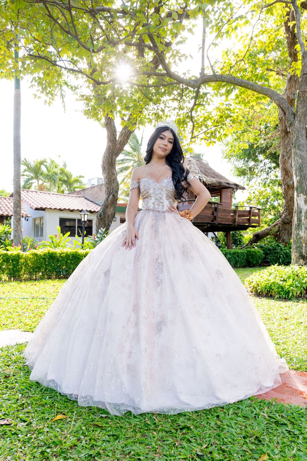 Pre XV artístico con temática de mariposas en estudio en Cesar, Colombia