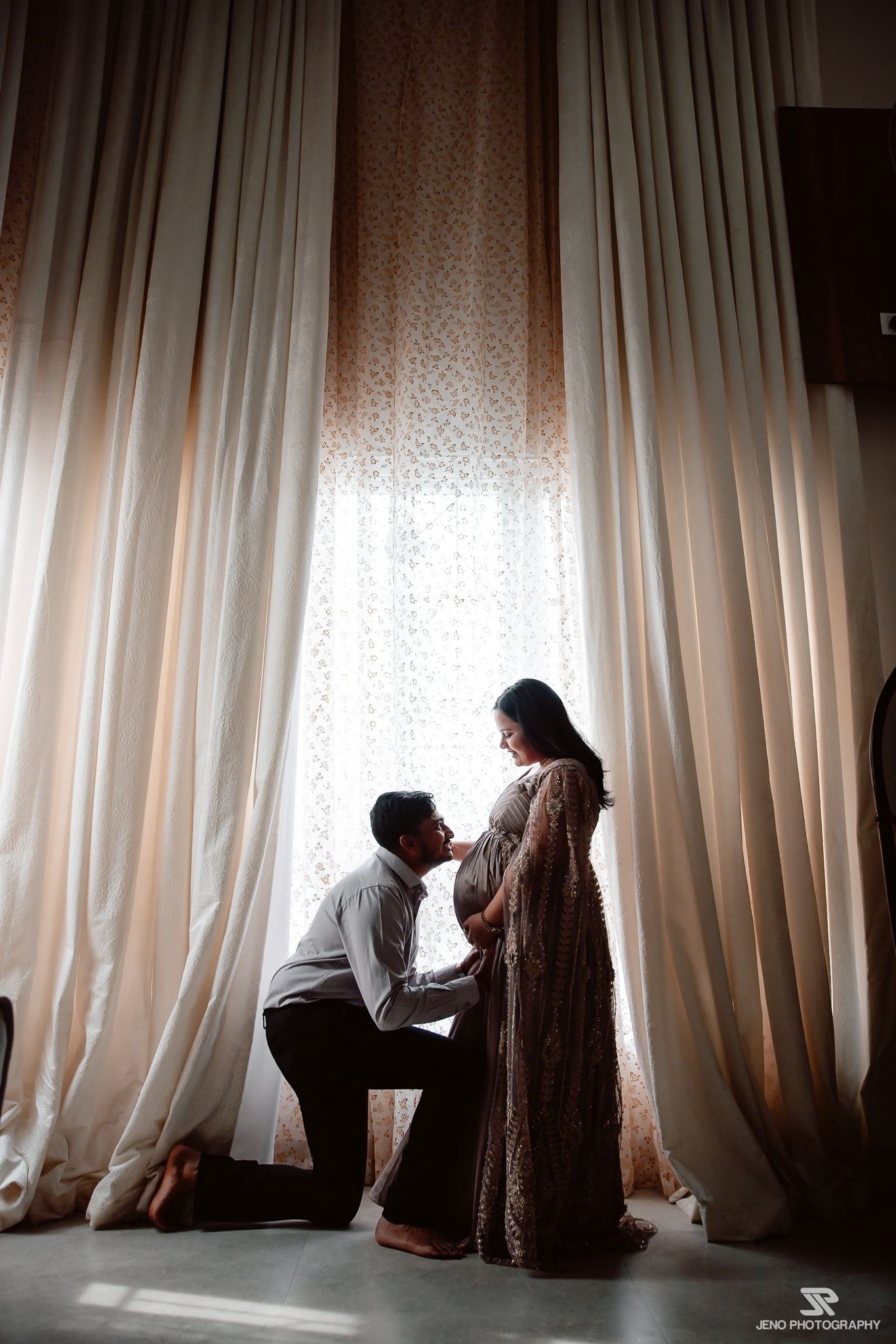 luxury maternity shoot in trichy captured by Jeno Photography