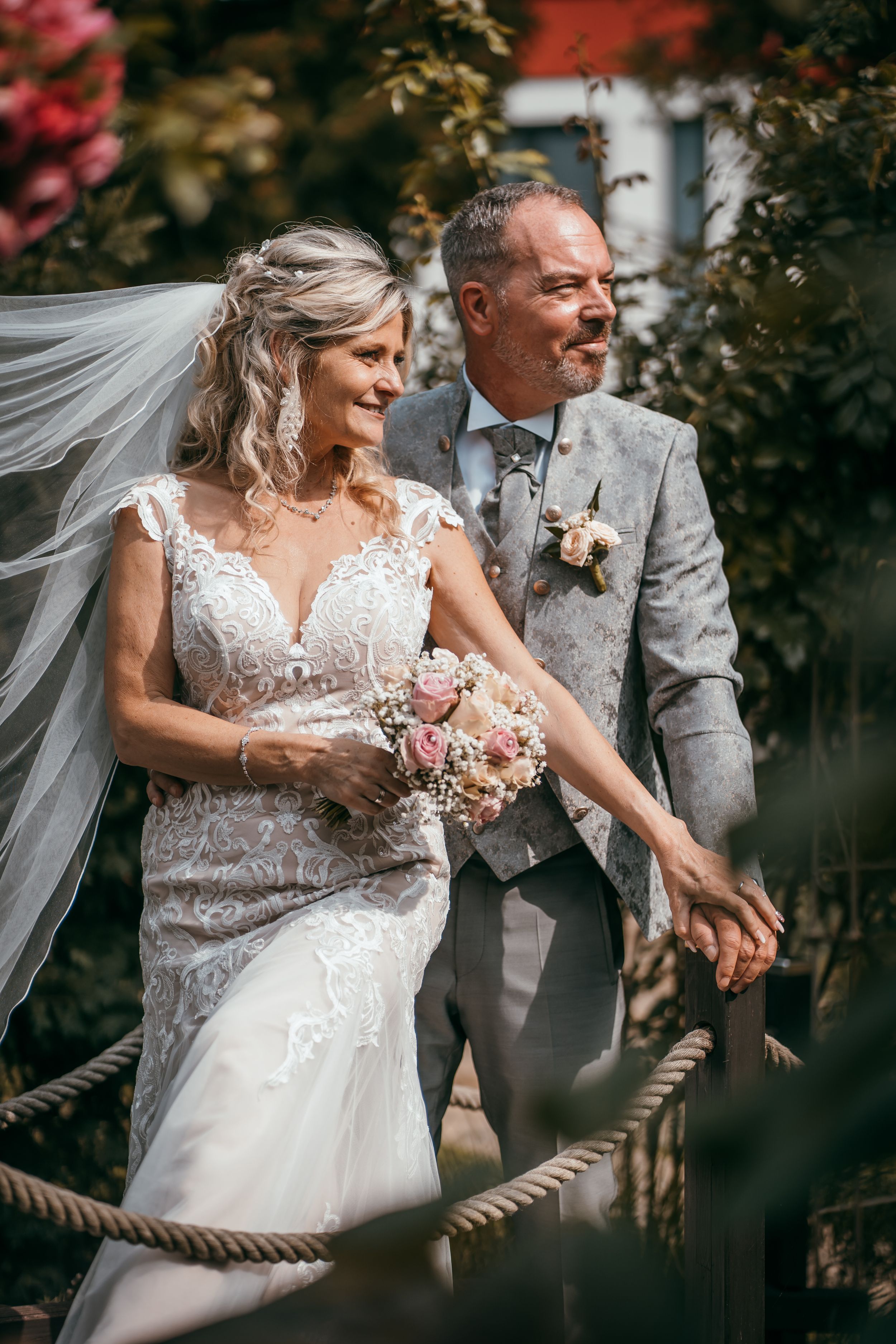 Hochzeitsfotografie: Romantische Aufnahmen im Burghotel Straussberg