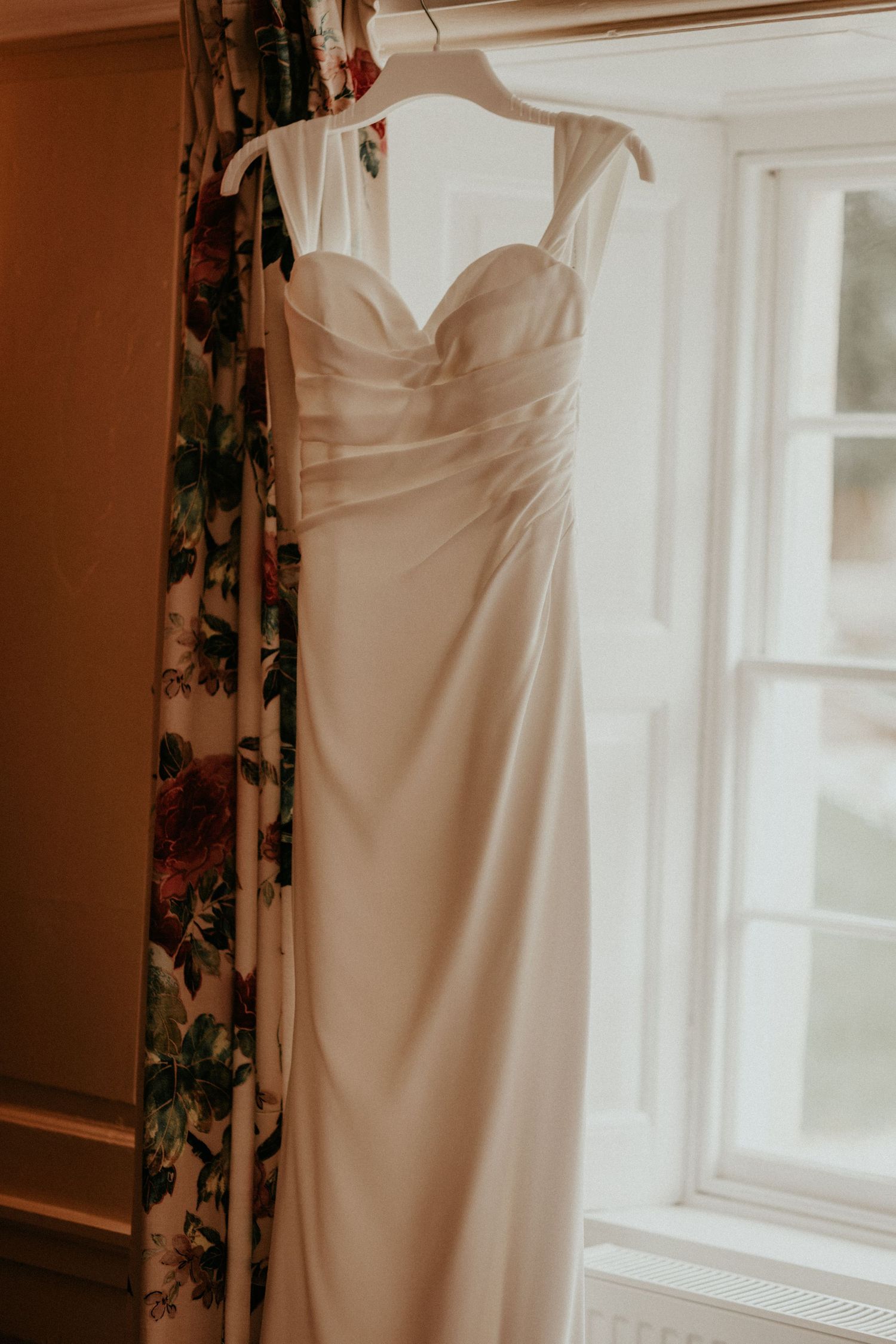 OLIVIA ROSSI PHOTOGRAPHY TREDUDWELL MANOR CORNWALL AND DEVON WEDDINGS