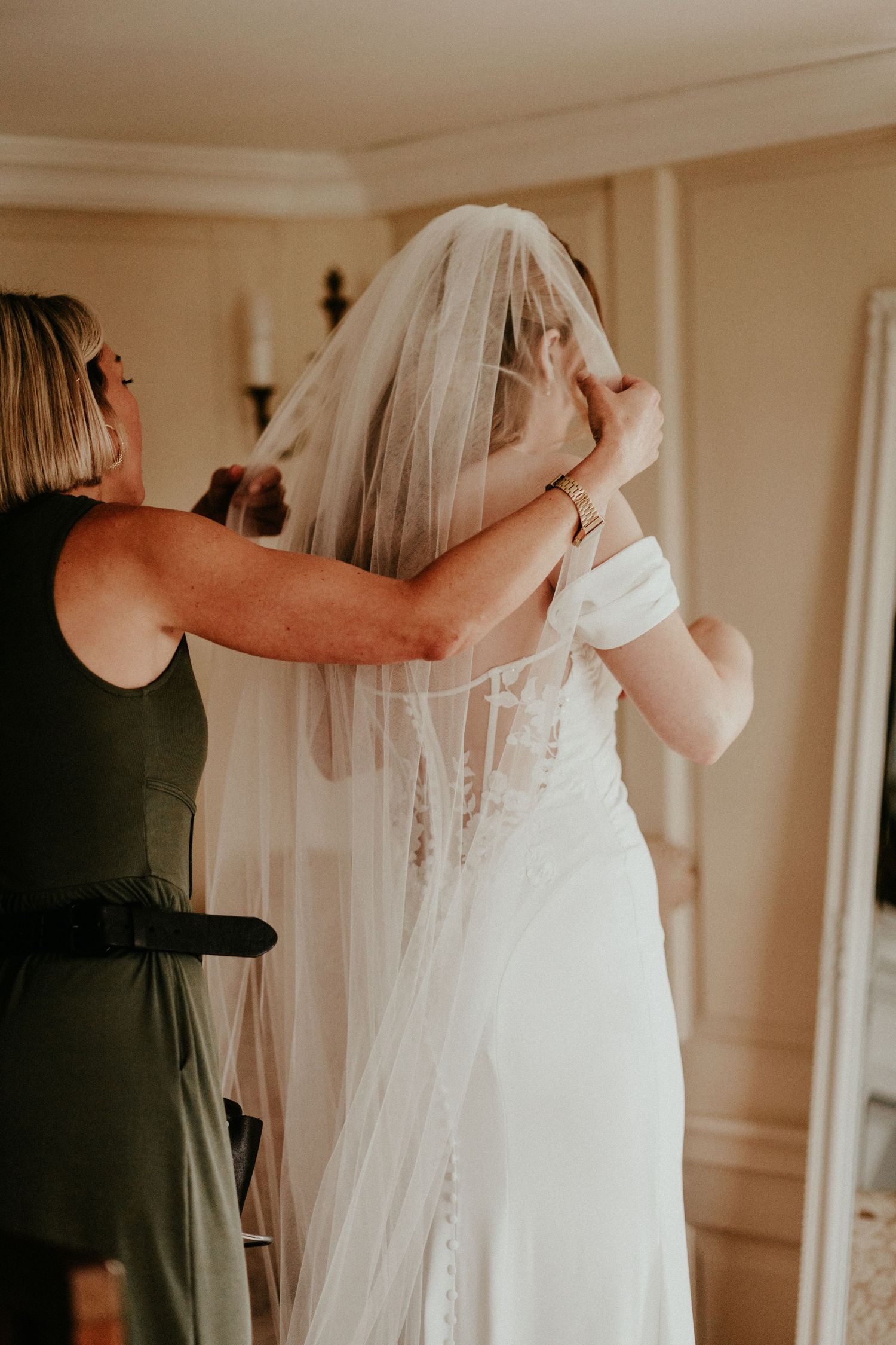 OLIVIA ROSSI PHOTOGRAPHY TREDUDWELL MANOR CORNWALL AND DEVON WEDDINGS