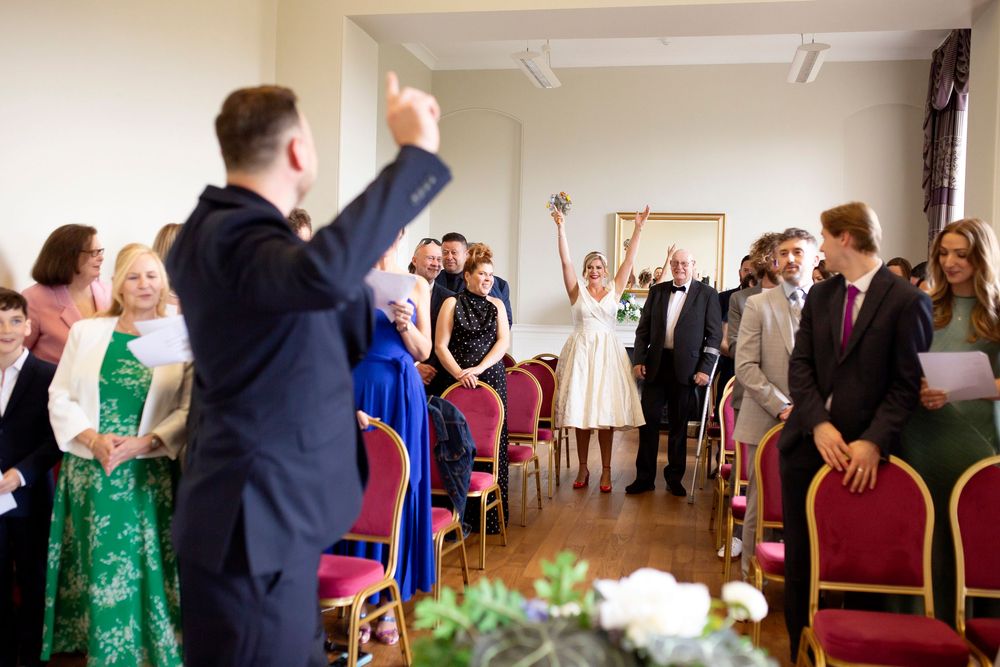 wedding at Liverpool Registry Office St Georges Hall by little wonderland photography