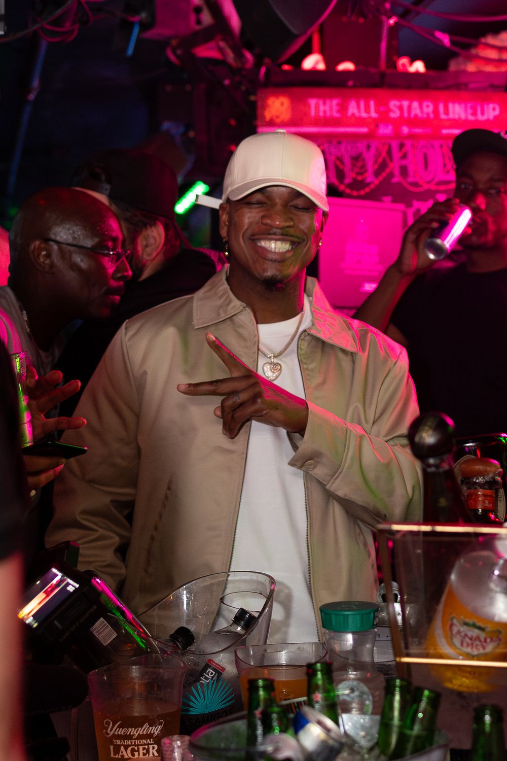 Captured epic shots of Ne-Yo live at Madd Hatter! 🎤🔥 Book Captured Moments Photography for your next big event. #NeYo #EventPhotography