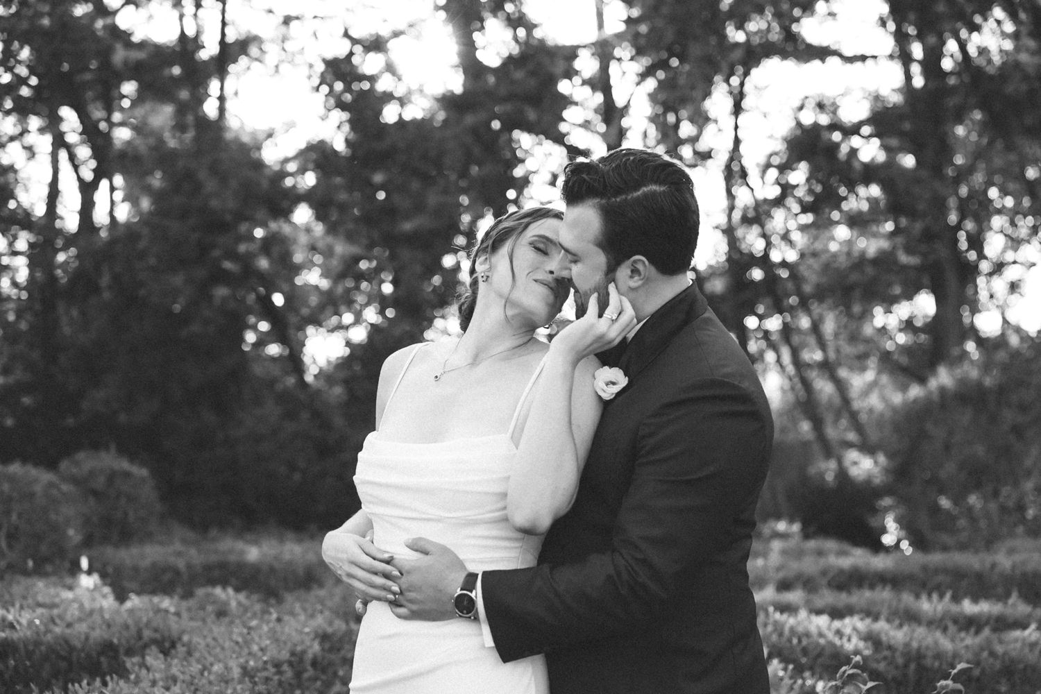 Romantic couple portraits of Rachael and Aaron at their Quinta do Torneiro wedding in Portugal