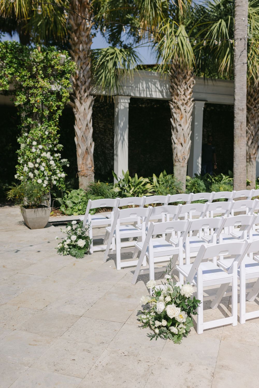 Cannon Green wedding photography captured by candid, timeless Charleston wedding photographer, Allison Hanson Photography