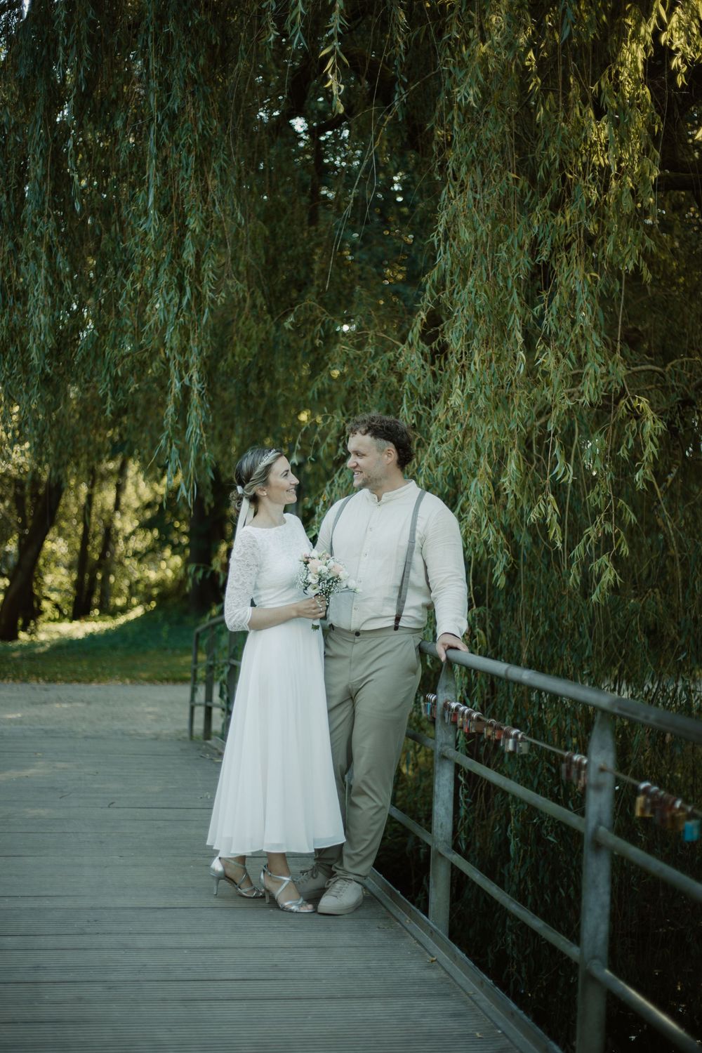 bad schwartau, kurpark bad schwartau, civil wedding, flowers, pretty bride, wedding dress, sun, lübeck, schleswig-holstein, bride